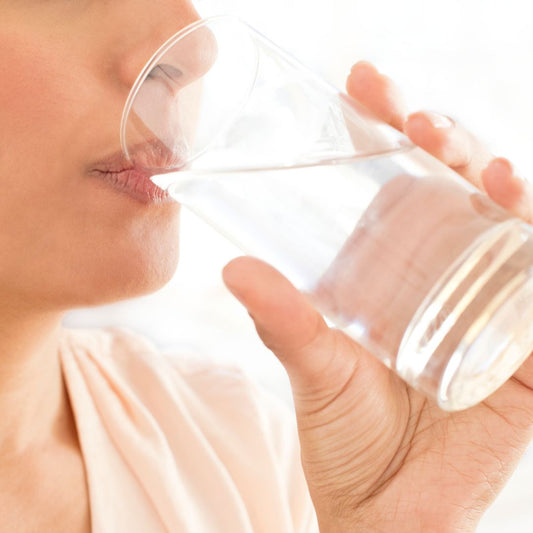 Hydratation et Santé : Conseils Essentiels pour un Bien-Être Optimal